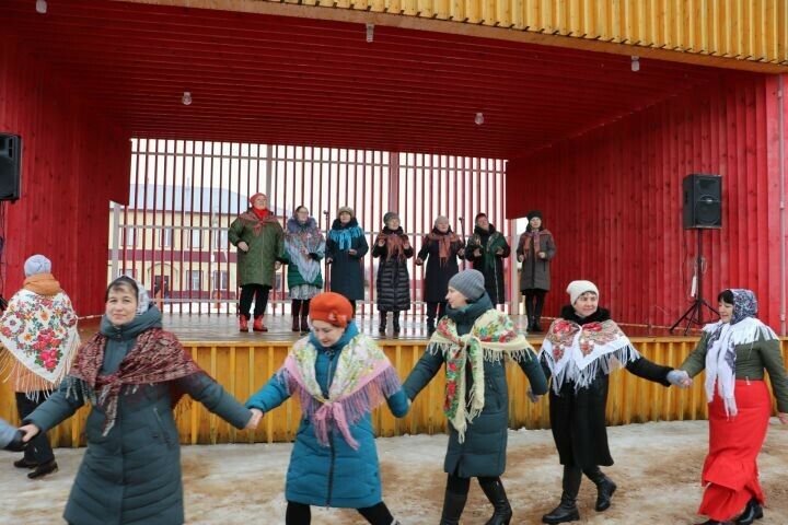 Әлки районында ярминкә үткәреп,  кышны озаттылар