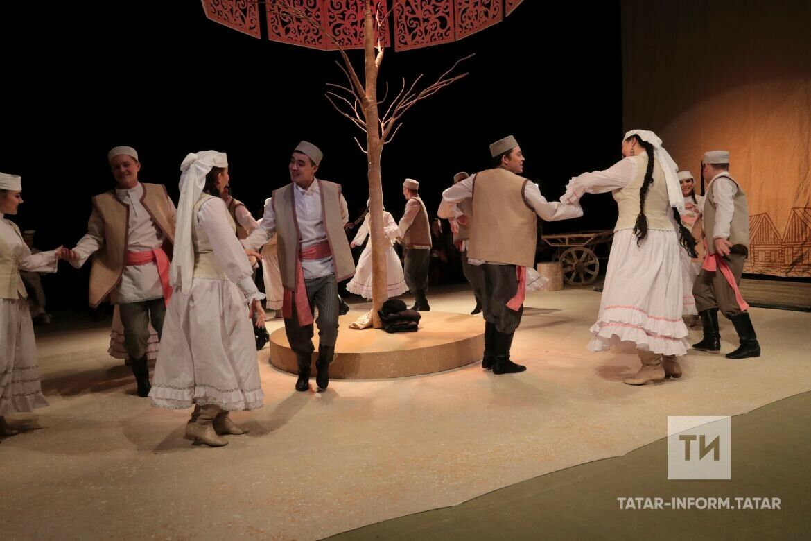 Әлмәт театры тарихи сәхнәсе белән онлайн хушлаша