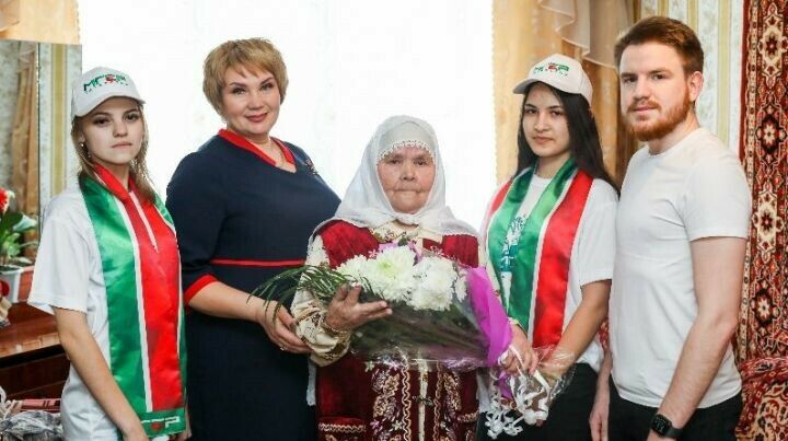 Бөгелмәдә Җиңүнең 75 еллыгына медальләр тапшыру дәвам итә