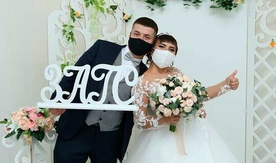 Түбән Камада «матур» көнне 15 пар никахын рәсмиләштергән