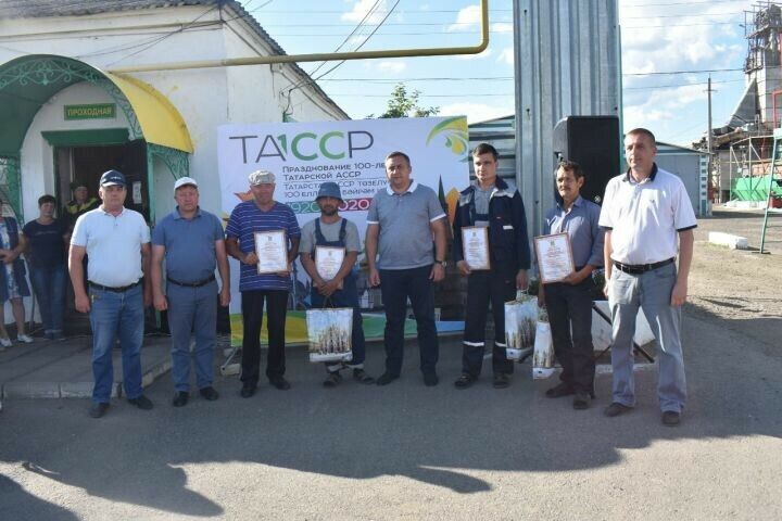 Апаста ашлык кабул итү пунктында тәүге олаулар кайтты