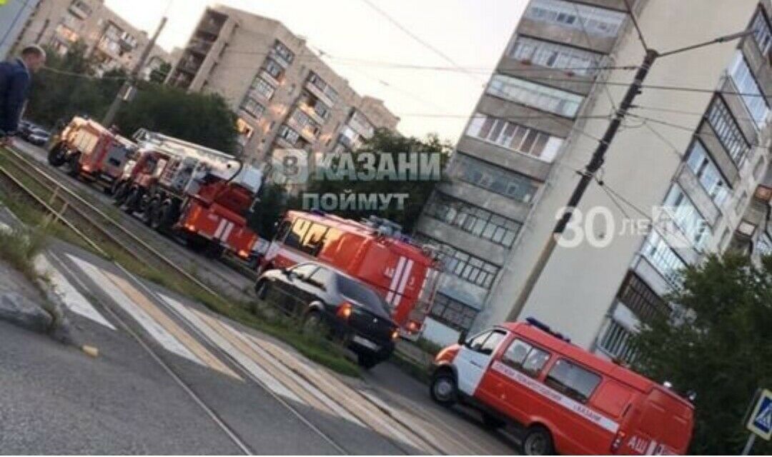 Казанда тугыз катлы йортта чыккан янгыннан биш кешене коткарганнар