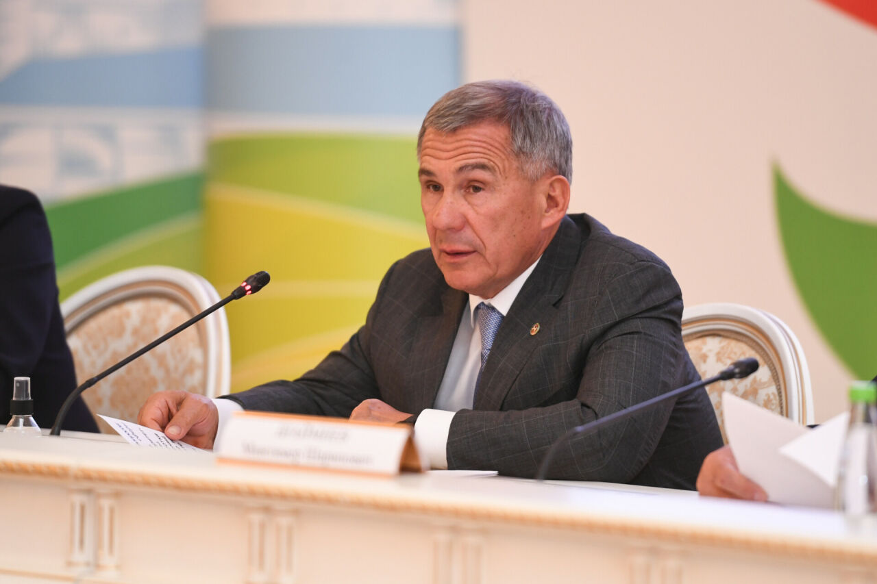 Миңнеханов: «Авыл мәдәният хезмәткәре» программасы - кадрлар әзерләүгә бер адым