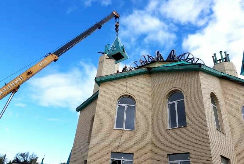 Сызрань Җәмигъ мәчетенә гөмбәз һәм манараларны урнаштырганнар