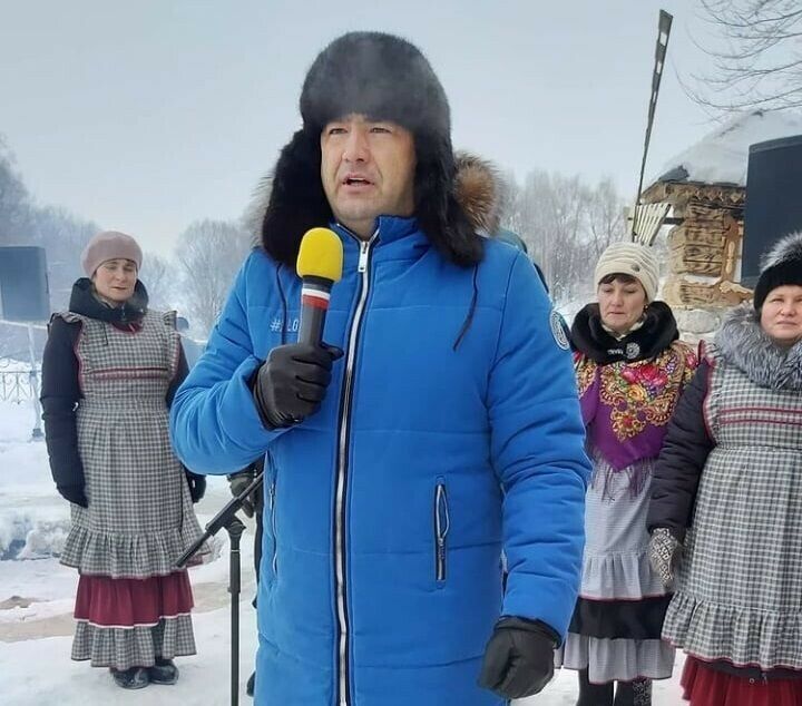 Кукмара районы башлыгы Хач ману көнендә суга чумлады