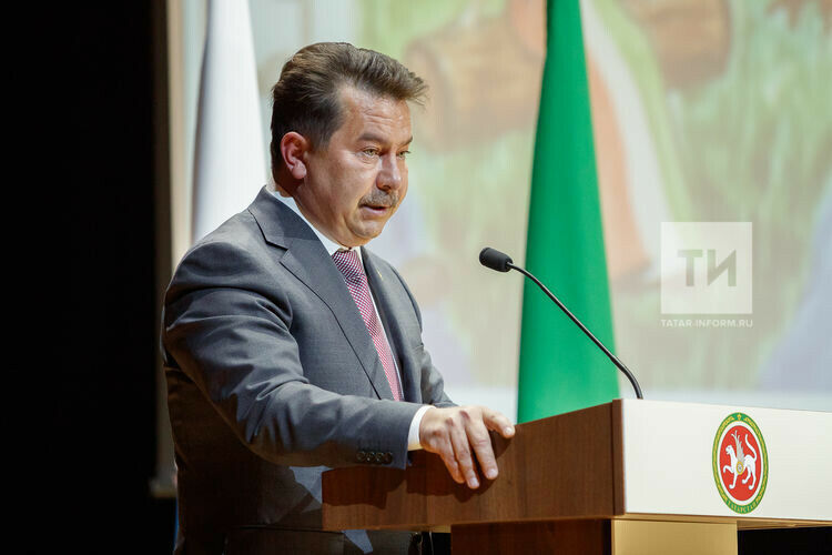 Марат Садыйков халыкка ярдәм күрсәтү өчен тагын бер «Ансат» вертолетын сорады