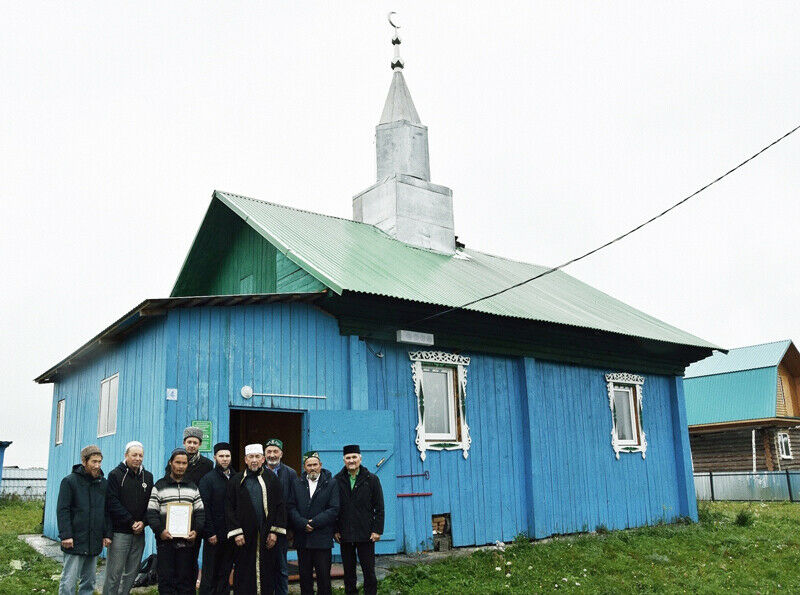 Төмән өлкәсенең Сөләйман авылында егерме ел буш торган мәчеттә кабат азан яңгырады