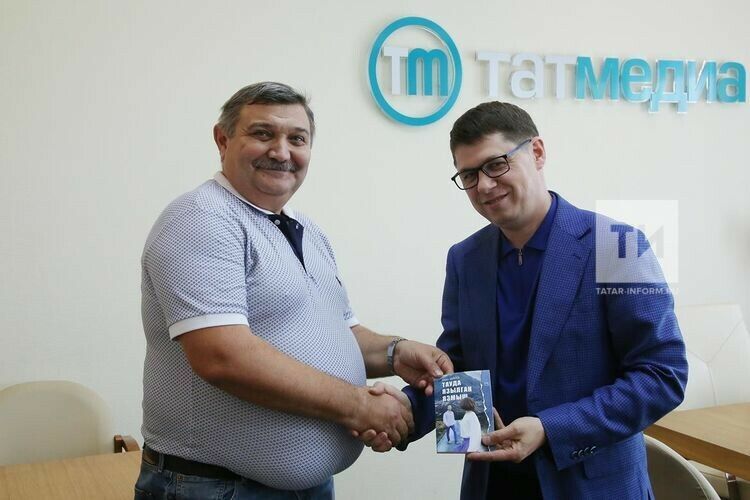 «Казан утлары» табиб Илшат Билаловның «Тауда язылган язмыш» дигән китабын чыгарды