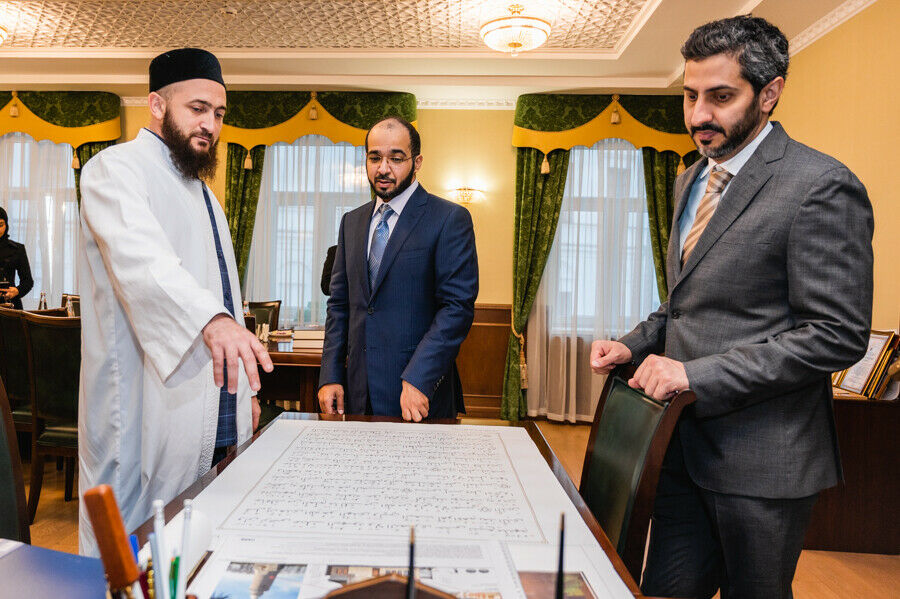 Камил хәзрәт Сәмигуллин Әбу-Дабиның Гуманитар фәннәр университеты ректорын кабул итте