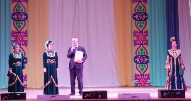 Омск шәһәрендә Татарстанның «Агыйдел» җыр һәм бию ансамбле концерты булды