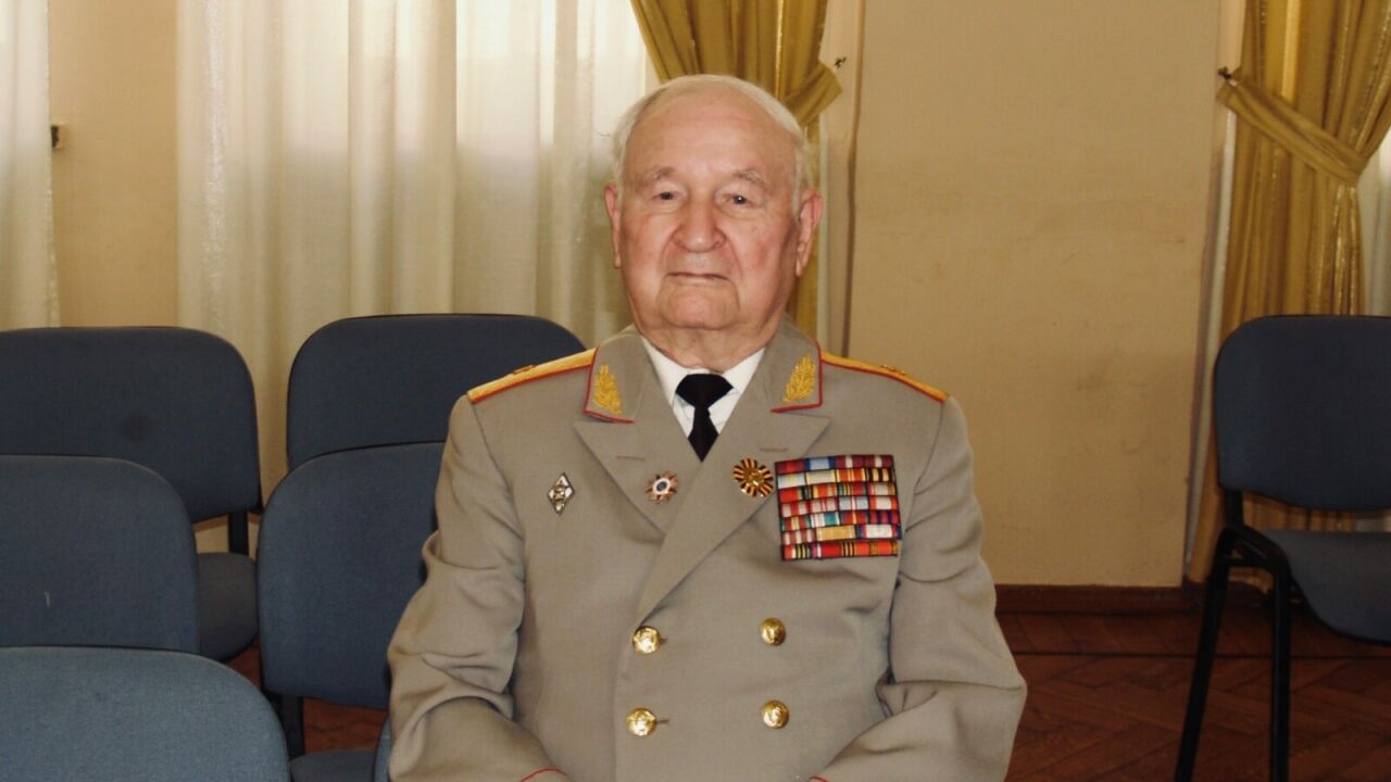 Мәскәүдә генерал-майор Алмас Әдһәмов 98 яшендә вафат булган