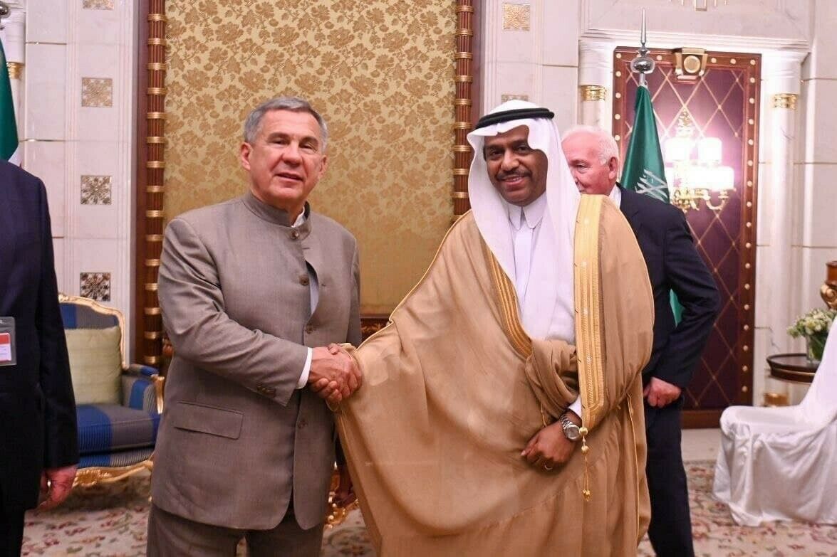 Миңнеханов 2022 елда Россия кешеләре өчен хаҗ уздыру мөмкинлеге турында фикер алышты