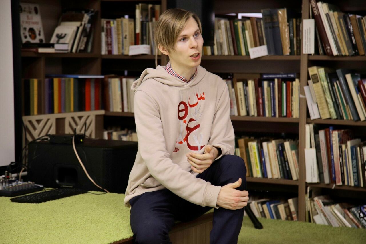 Болгар шәһәре үзәк китапханәсендә татар каллиграфиясенә багышланган күргәзмә ачылды