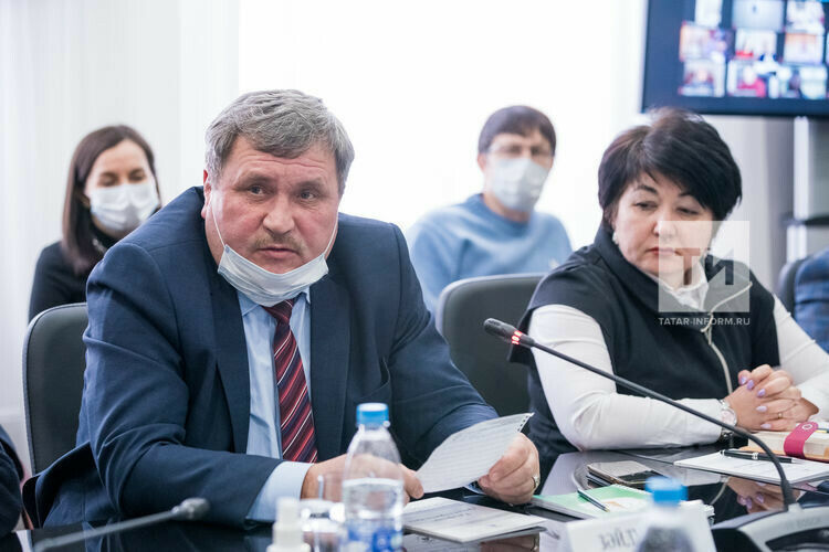 Ркаил Зәйдулла Башкортстанда басма продукция белән ныграк эшләргә кирәклеген әйтте