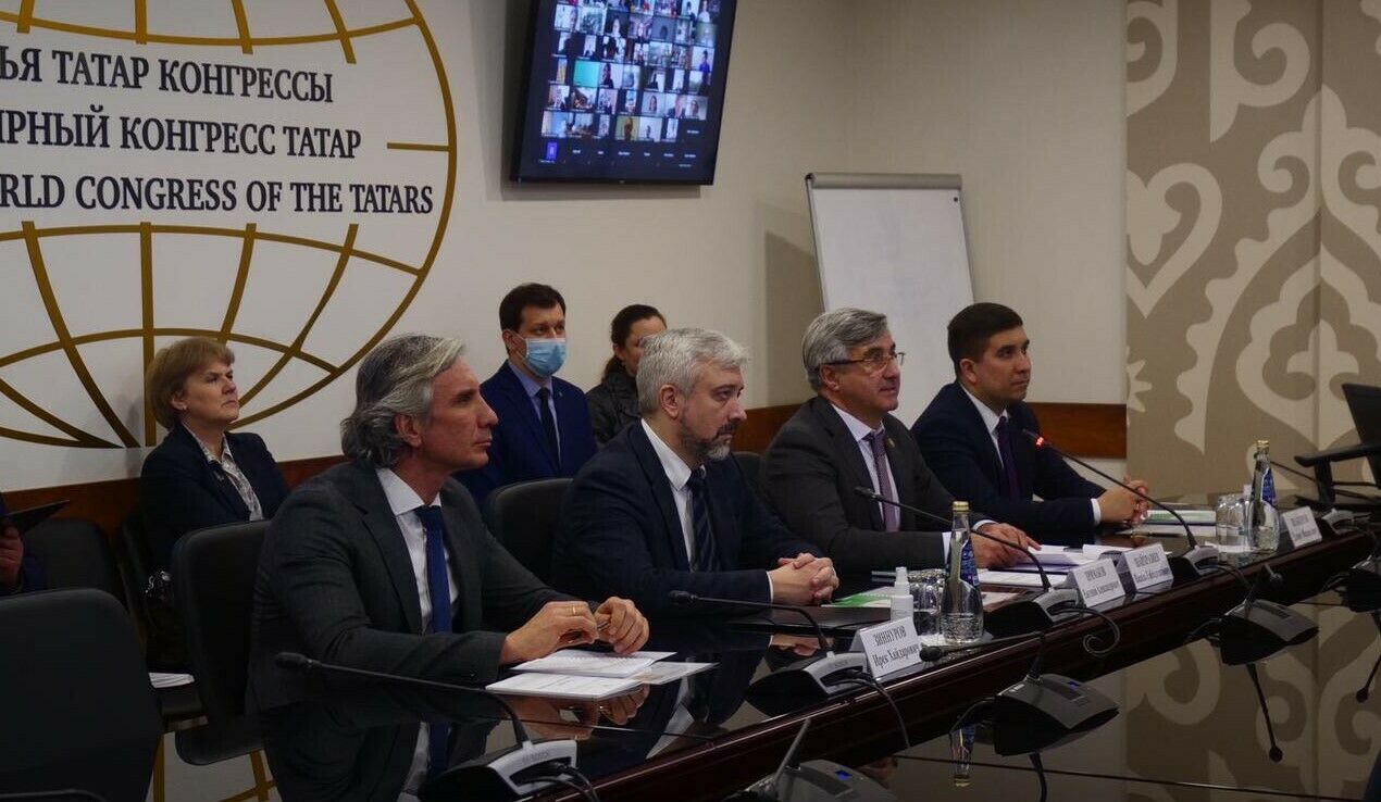 Евгений Примаков: Татар диаспоралары хакимият хәл итә алмаган мәсьәләләрне җайлый ала