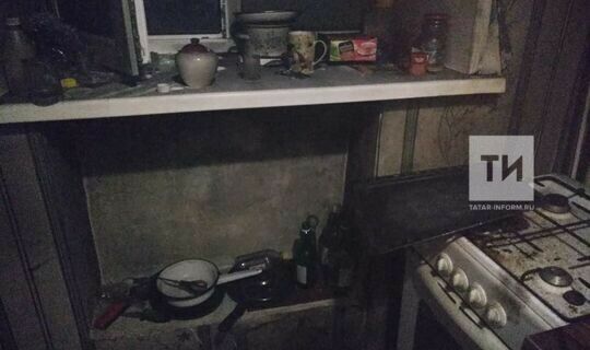 Төнлә Әлмәттә чыккан янгыннан 17 кеше коткарылды