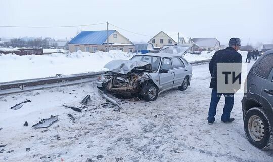 Татарстан юлындагы һәлакәттә машина йөртүче җәрәхәтләнгән