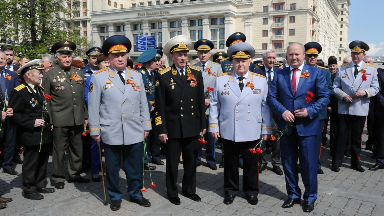Мәскәү татарлары Билгесез солдат каберенә чәчәкләр кую тантанасына чакыра