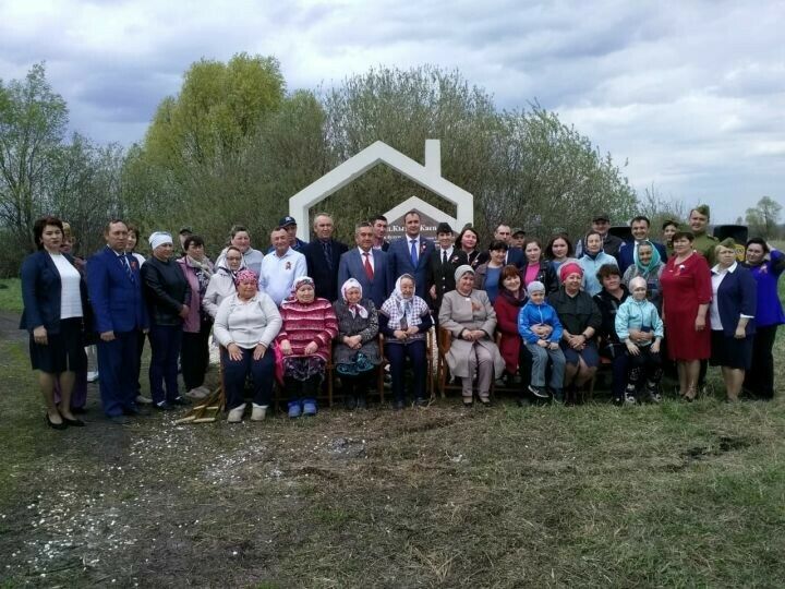Буада юкка чыккан авыллар урынында тагын ике стела ачылды