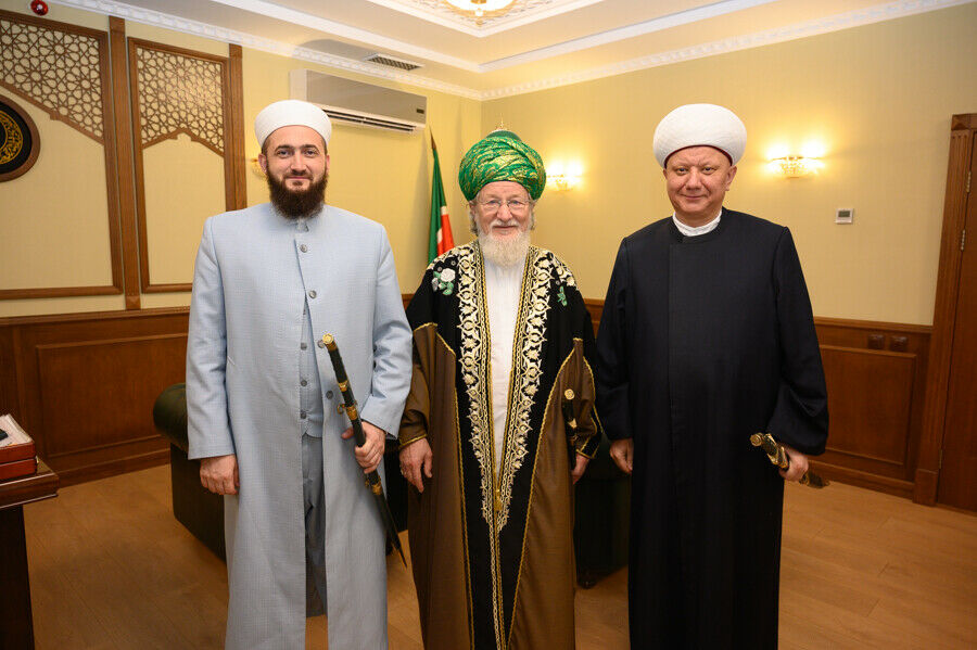 Татарстан нәзарәтенә Тәлгать хәзрәт Таҗетдин һәм Әлбир хәзрәт Крганов килде