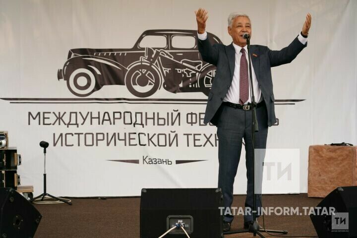 Фәрит Мөхәммәтшин: Татарстанда авторетрофестиваль аша осталарыбызга хөрмәт белдерәбез