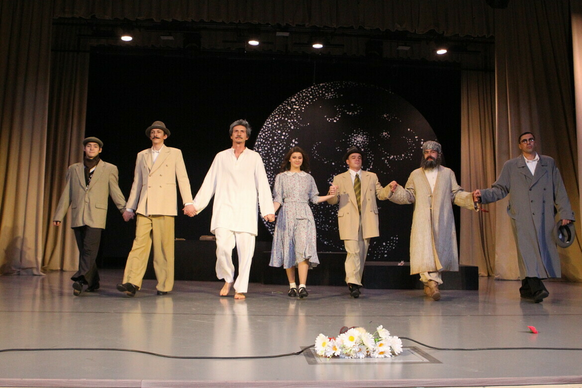 «Йолдызлык» арт-резиденциясе татар телендәге беренче спектаклен Балтачта күрсәтте