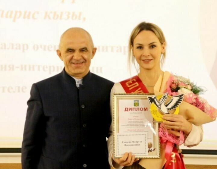 «Ел укытучысы-2022» җиңүчесе Актаныш районы данын зона бәйгесендә яклаячак