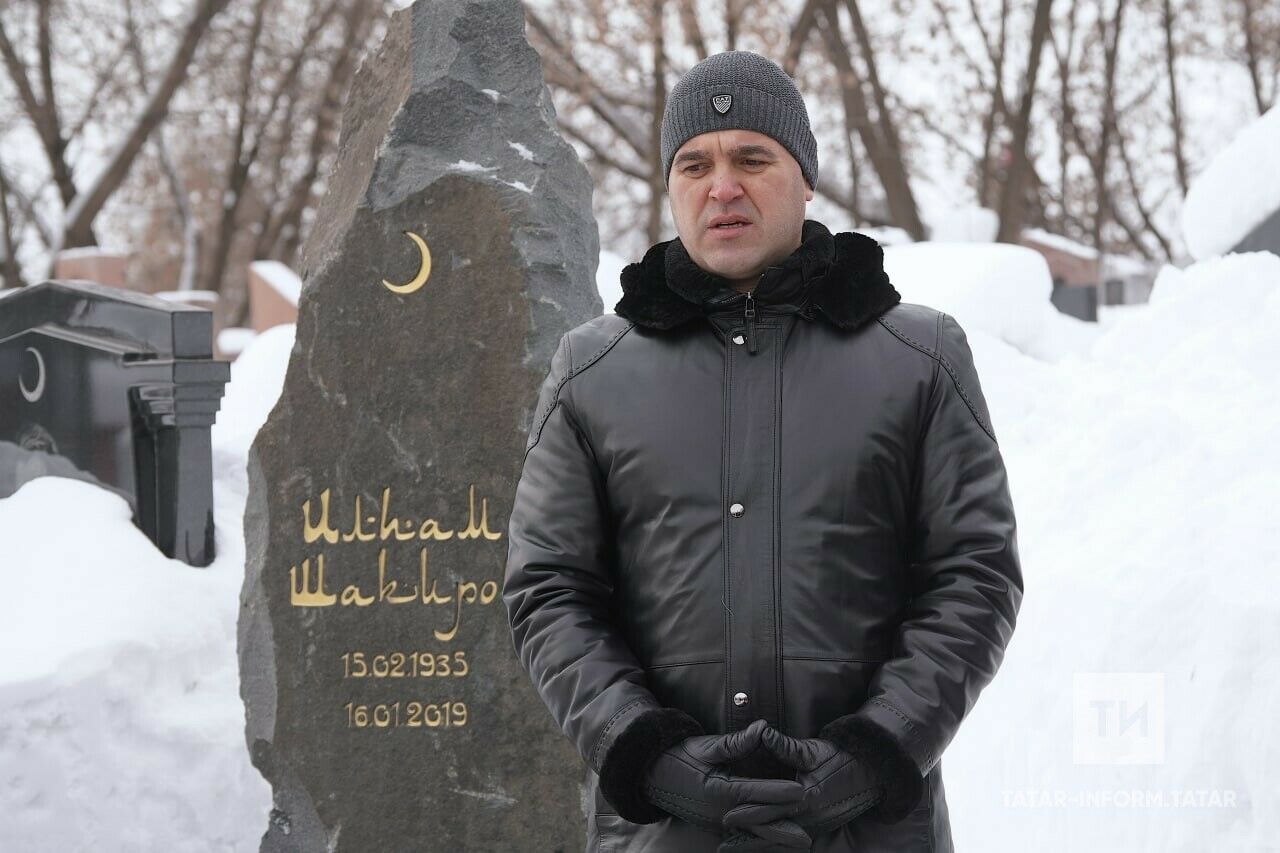 Кадим Нуруллин Илһам Шакиров һәйкәле куелачак урынны фаразлады