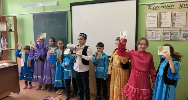 Уфаның икенче Татар якшәмбе мәктәбендә «Без — Тукайлы халык» бәйрәме булды