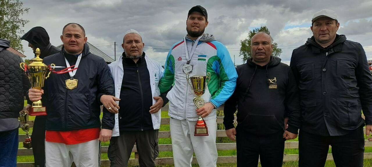 Үзбәкстан көрәшчесе билбаулы көрәштә Дөнья кубогының көмеш призеры булды