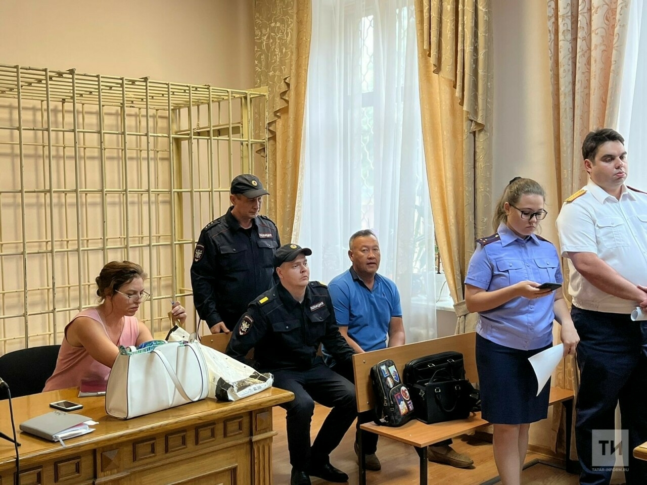 Иделдә баткан теплоход фаҗигасендә гаепләнүче сәяхәт оештыручыны изоляторда калдырдылар