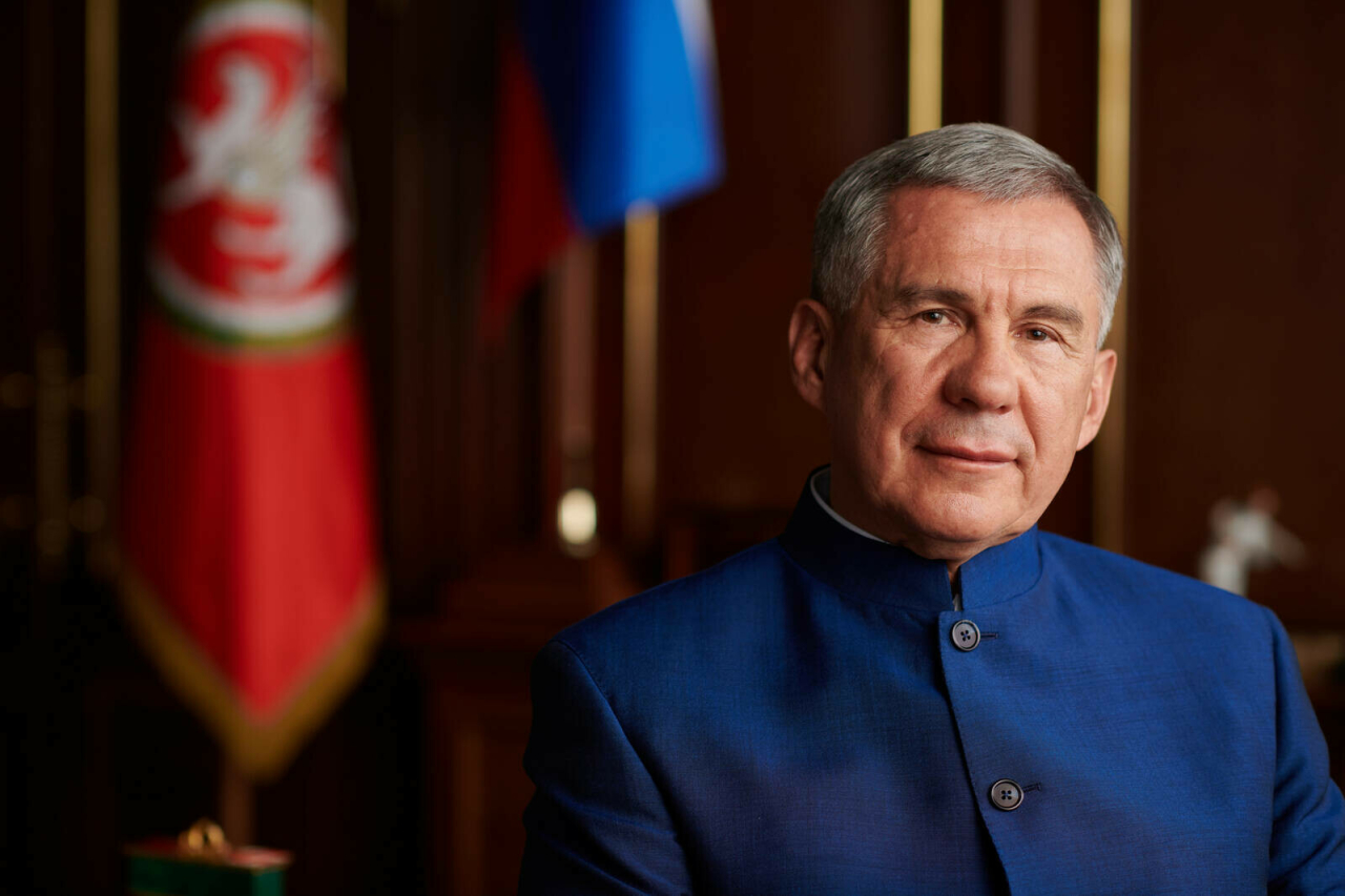 Рөстәм Миңнеханов республика халкын Гаилә, мәхәббәт һәм тугрылык көне белән котлады