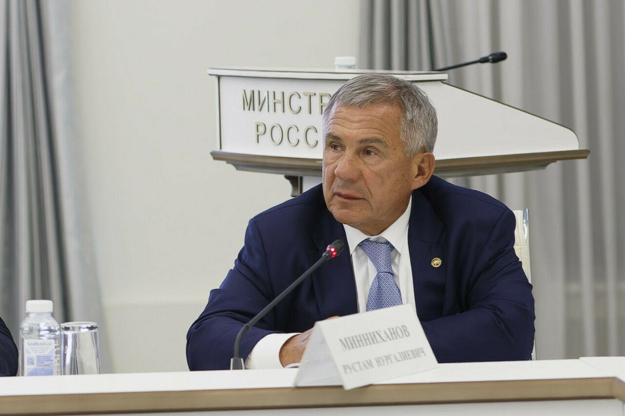 Миңнеханов Казан авиация заводын модернизацияләгәндә объектлар төзү турында фикер алышты