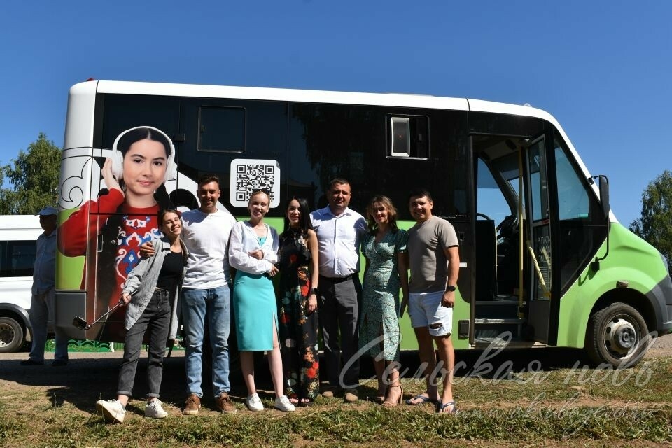 Аксубай районында автотур белән «Китап» радиосы булды