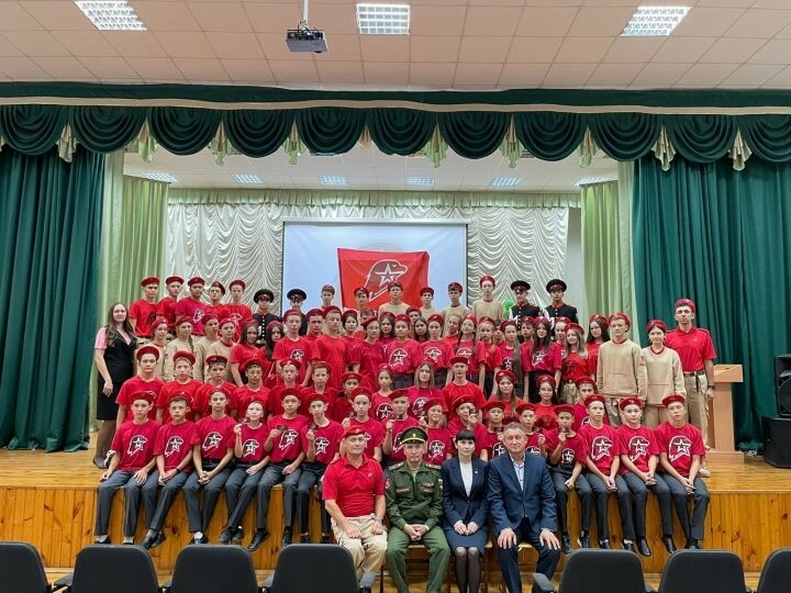 Шәмәрдәннең «Үсеш» лицеенда «Яшьармиячеләр» слеты булды