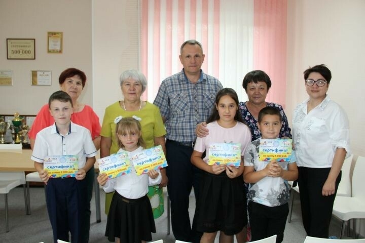 Зәйдә ятим балаларга хәйрия ярдәме күрсәттеләр