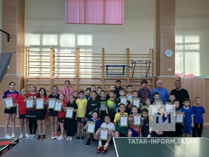 Сабада Кыш бабай призына өстәл теннисы буенча турнир узды