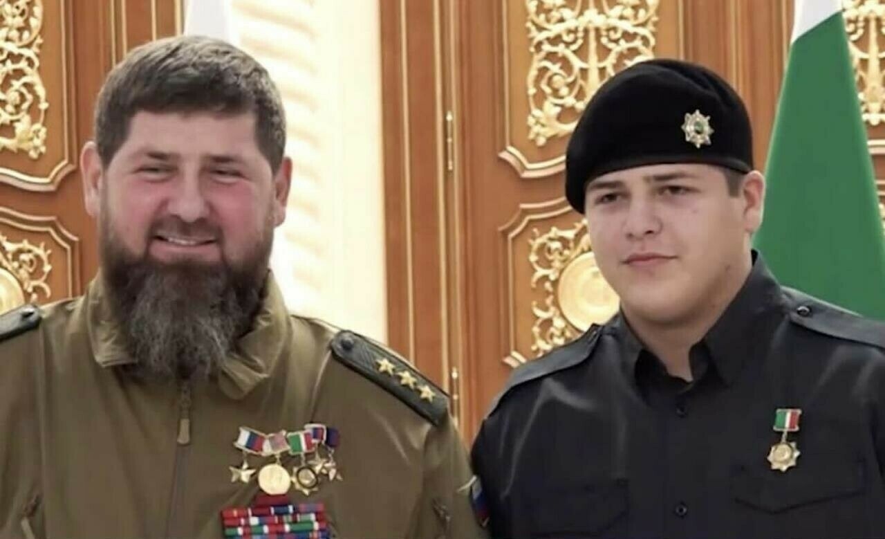 Карачай-Черкас Республикасы башлыгы Рамзан Кадыровның улын орден белән бүләкләде