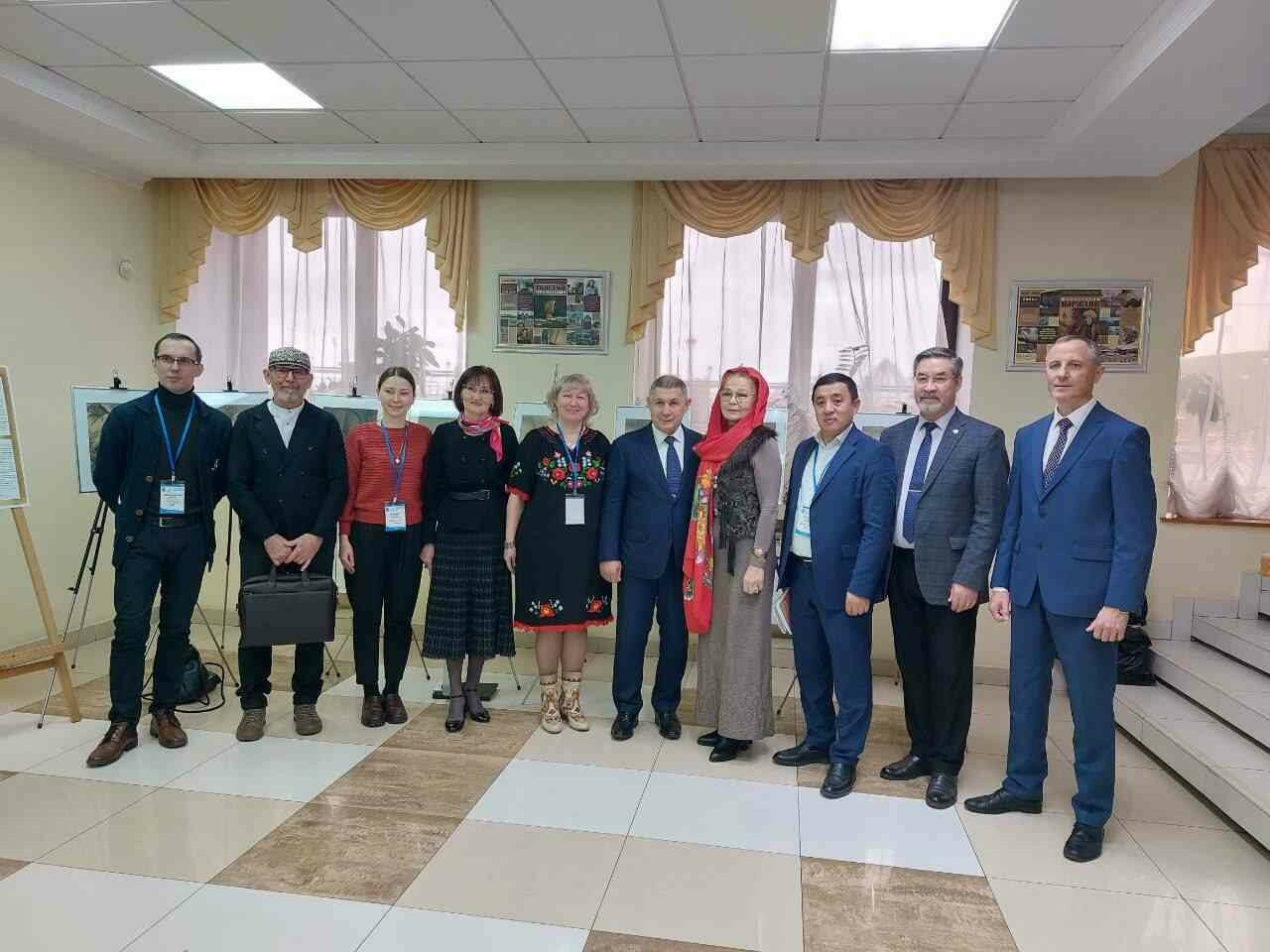 «Татар халык дастаны һәм Нәкый Исәнбәт» күргәзмәсендә уникаль документлар күрсәтелде