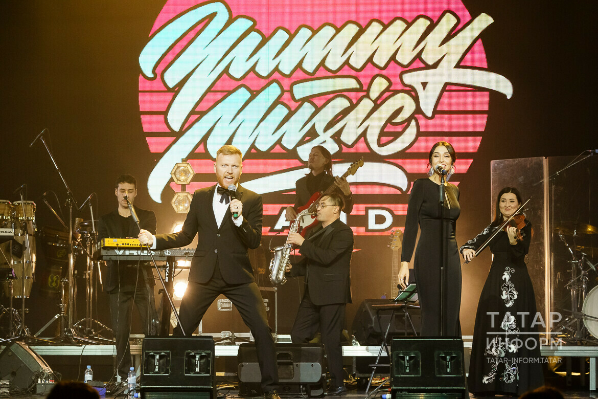 Yummy Music Band төркеме Илһам Шакиров җырларыннан торган концерт куйды