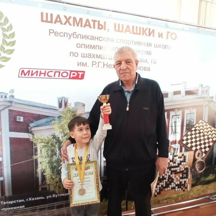 Балтач укучысы рус шашкасы буенча Татарстан чемпионы булды