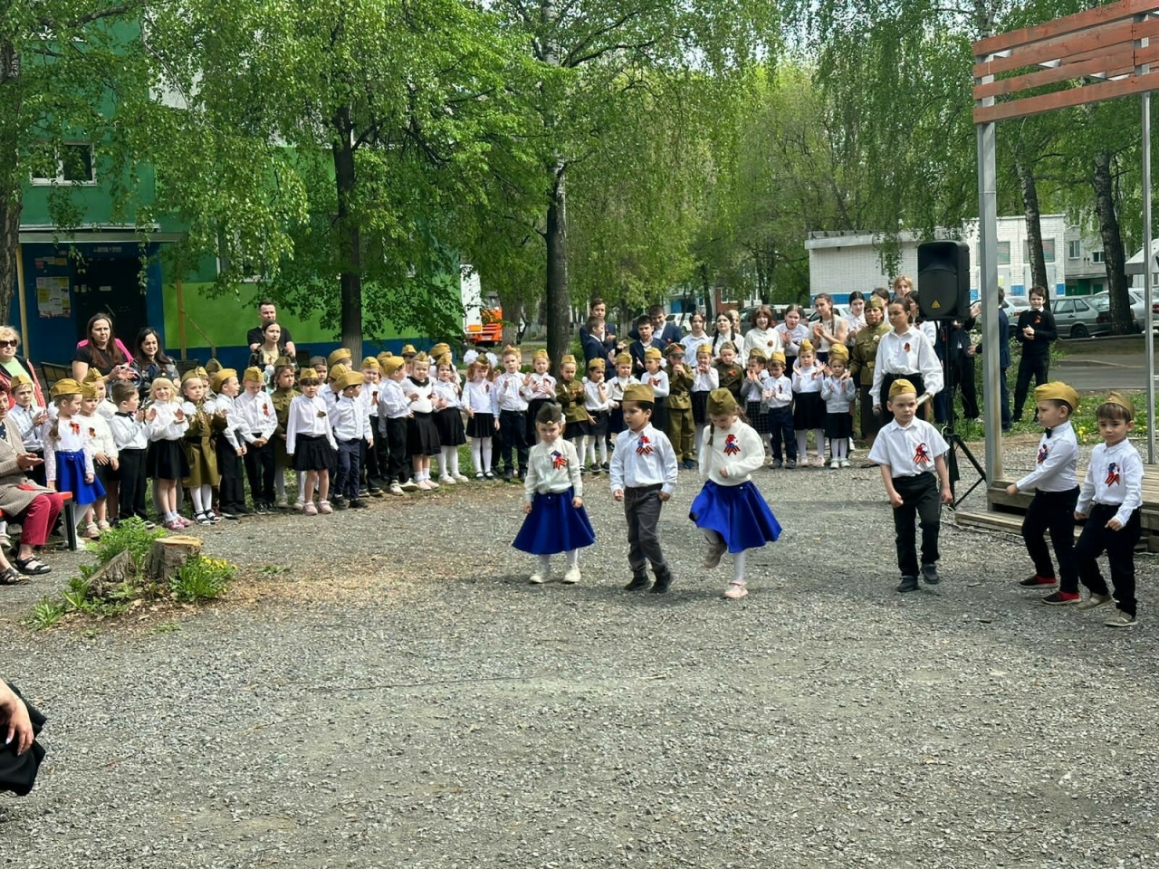 Чаллының 4нче микрорайонында ветераннар өчен зур бәйрәм оештырдылар