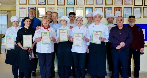 Тверь сервис һәм туризм көллиятендә Татар кулинариясе фестивале узды