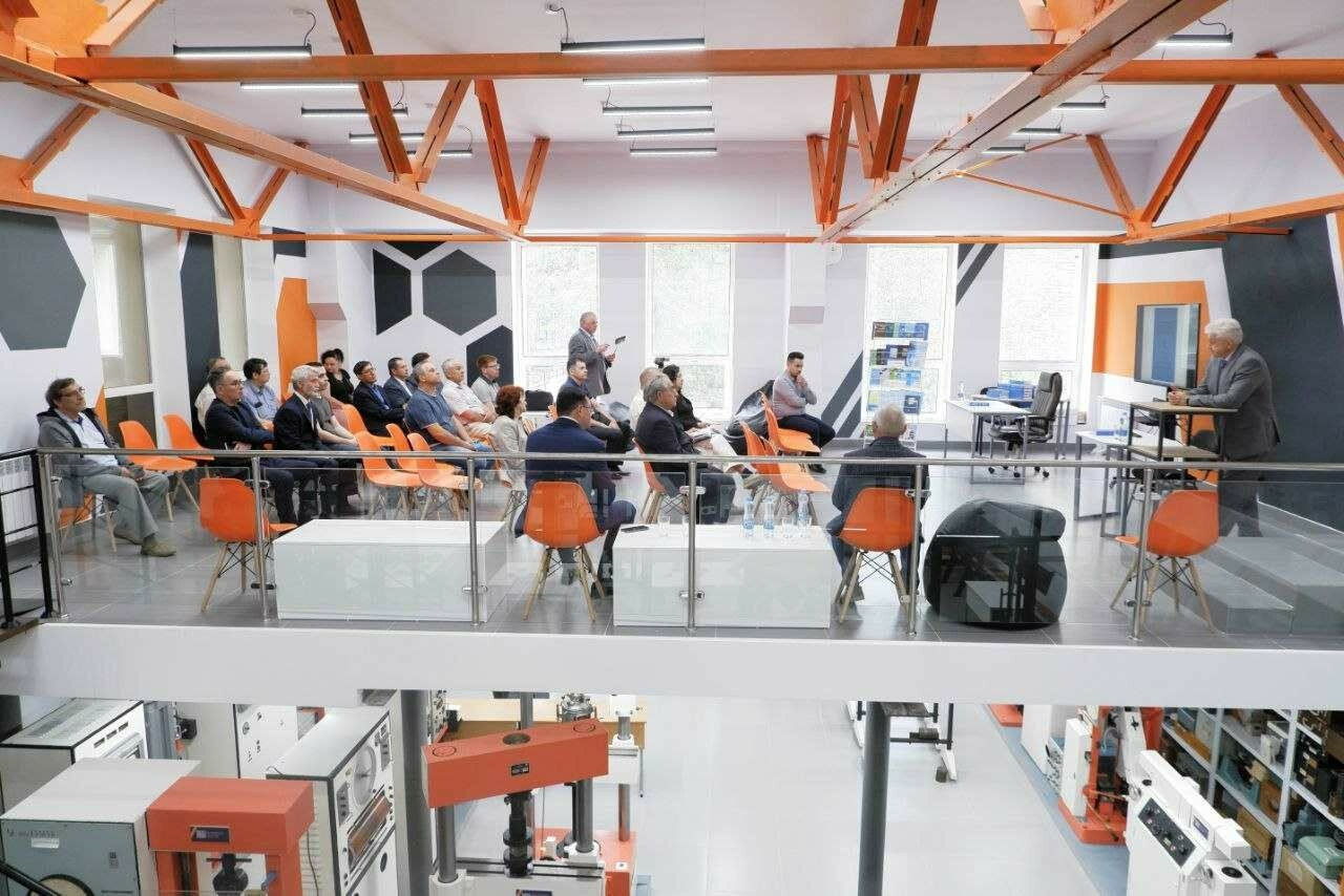 Казан архитектура-төзелеш университетында Рәшит Шакирҗановның китабы тәкъдим ителде