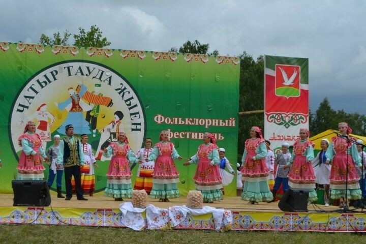 Азнакайда  «Чатыр тауда җыен» халык ижаты фестивале көне билгеле