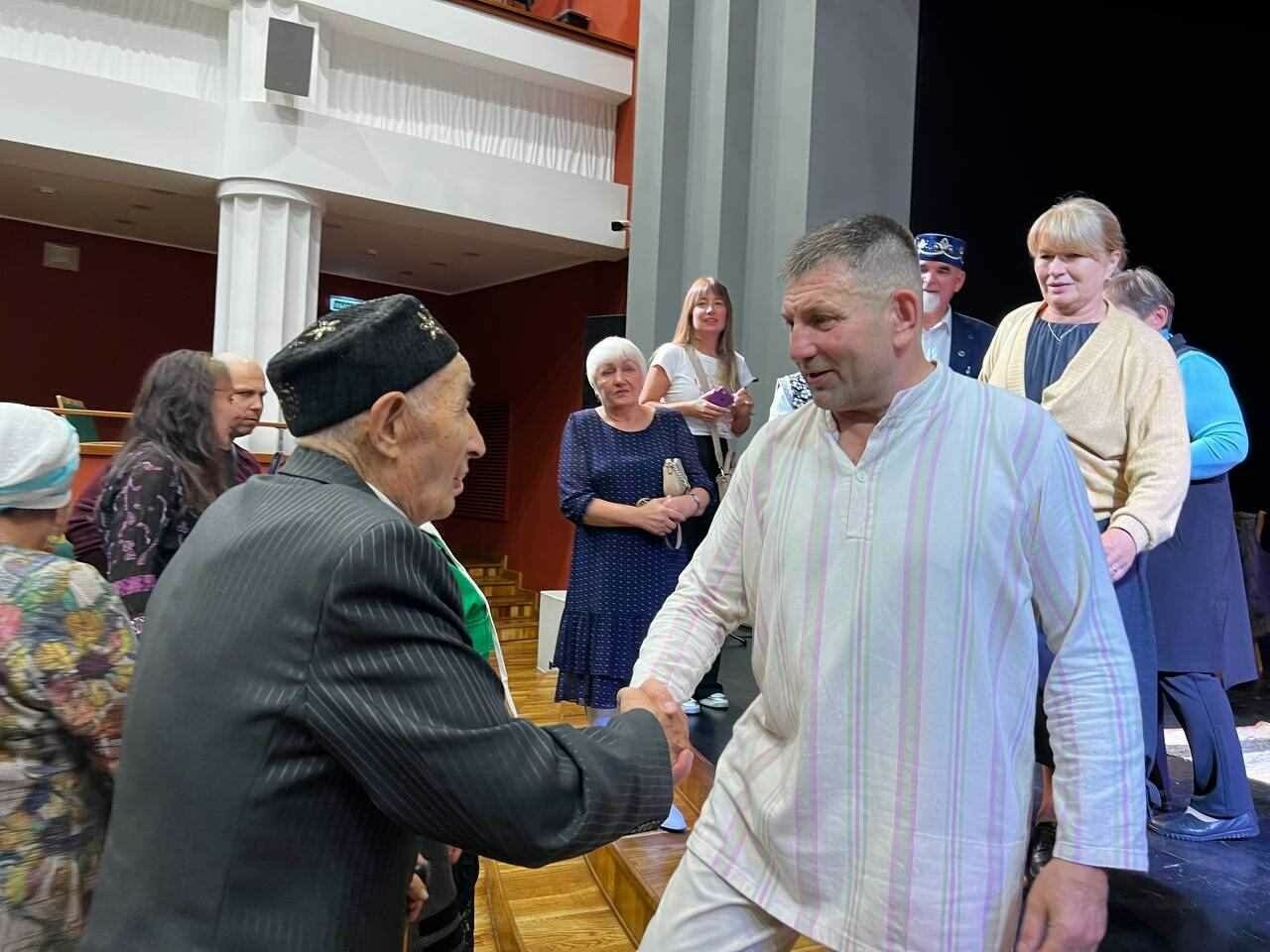 Буа театрының Алтай, Монголия, Кузбасс гастрольләре дәвам итә