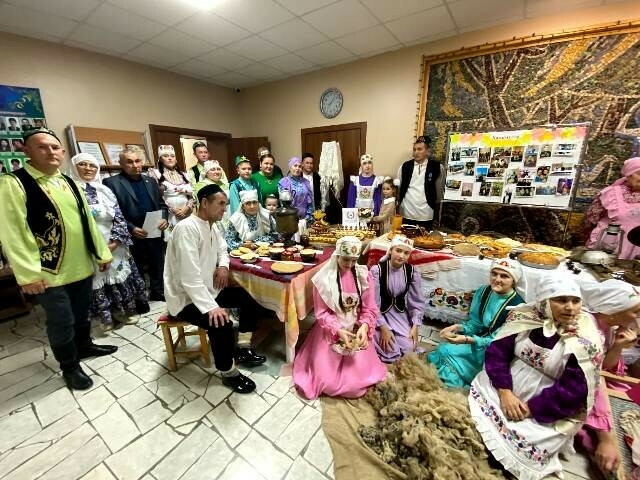 Сабада «Буыннар тарихы - гаилә ядкаре» район шәҗәрә фестивале булды