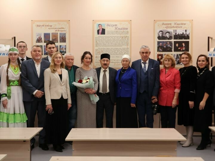 Актанышта тарихчы-язучы Вахит Имамовка багышланган методик кабинет ачылды