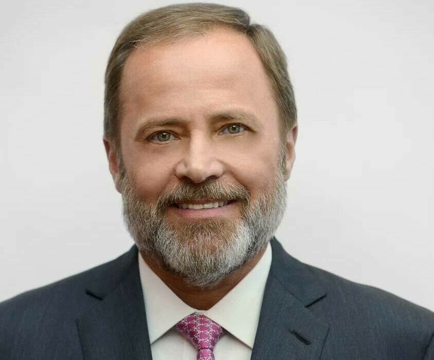 Игорь Комаров Идел буе федераль округында яшәүчеләрне Яңа ел һәм Раштуа белән котлады