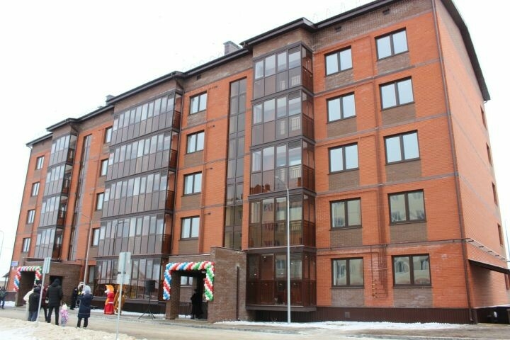 Буада яшь гаиләләр һәм ятим балалар өчен яңа йорт файдалануга тапшырылды